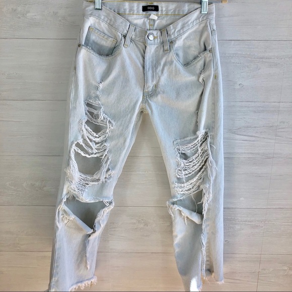 BDG Denim - BDG 27 Light Wash Distress Cropped ankle Jeans